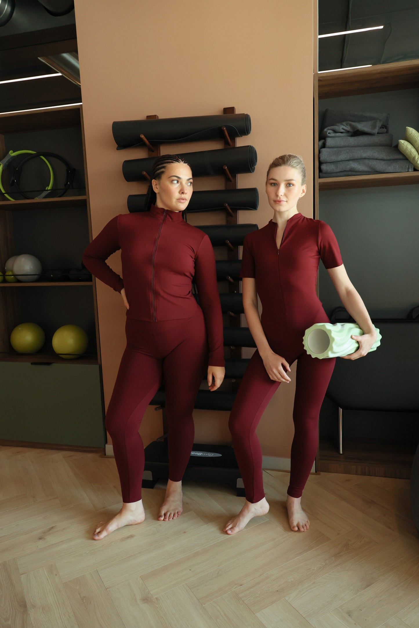 Подарунковий бокс #4 – комбінезон Shorty в кольорі бордо